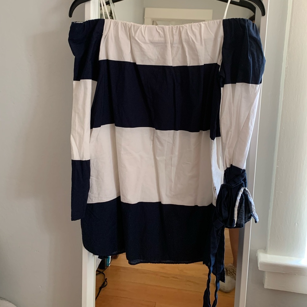 Zara Navy Blue and White shirt